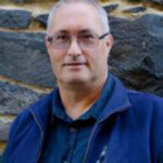 Chris-Hearn-website-action-point-h-1-circle